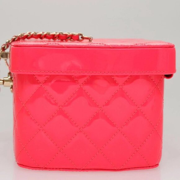 CHANEL Vanity Cosmetic Pouch Enamel Pink CC - Picture 3 of 15